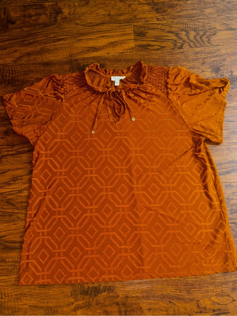 Rio & Rian New York Short-Sleeve Blouse Rust Orange Tie-Neck Printed Smock Top